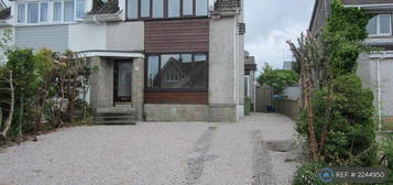 3 bedroom semi-detached house