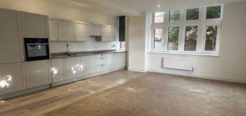 Flat to rent in St. Marys Gate, Derby DE1