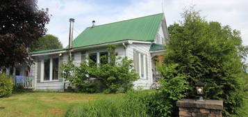 3 Rue Girard, Saint-André-d'Argenteuil, Quebec