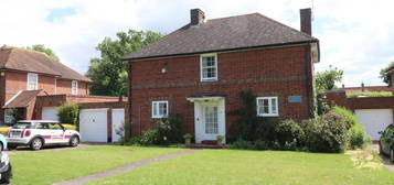 4 bed detached house for sale