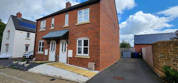 Semi-detached house for sale in Bismore Road, Banbury OX16