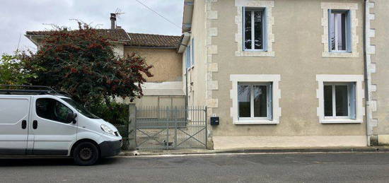 Maison à louer val de bonnieure