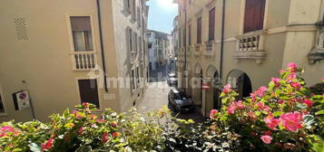 Quadrilocale piazza del Duomo, Centro Storico, Vicenza