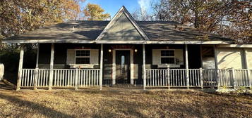 315 W Main St, Beggs, OK 74421