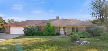 4 Glenwick Cv, Big Spring, TX 79720