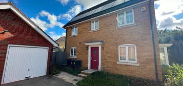 3 bed detached house to rent