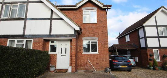 2 bedroom semi-detached house to rent