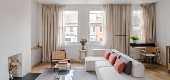 Flat for sale in Savernake Road, London NW3