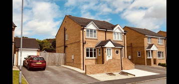 2 bed semi-detached house to rent