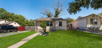 211 BONNELL DR, San Antonio, TX 78223