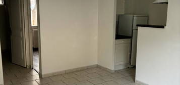 Appartement  à louer, 2 pièces, 1 chambre, 35 m²