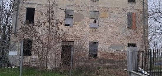 Proprietà rustica all'asta in strada Pedrignano, 15