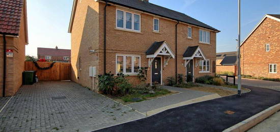 2 bedroom semi-detached house