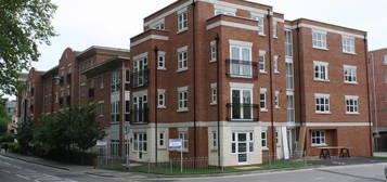 2 bed flat to rent