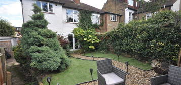 Flat for sale in Trinity Road, East Finchley N2