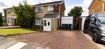 3 bed detached house for sale