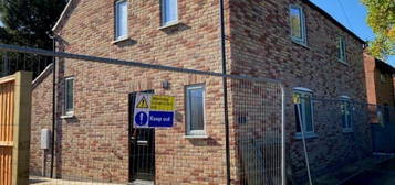 2 bedroom semi-detached house