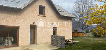 Vente maison 6 pièces 143 m²