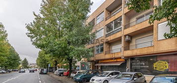 Apartamento T1+1 à venda em Ferreiros