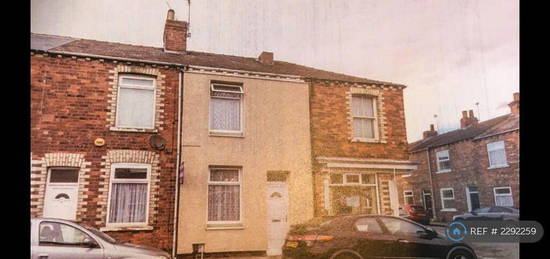 2 bedroom terraced house