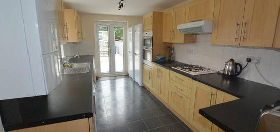 6 bedroom terraced house