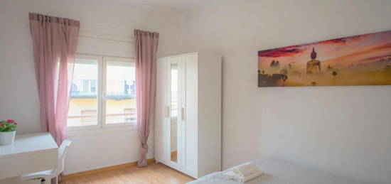 Apartamento de alquiler en Sants-Badal