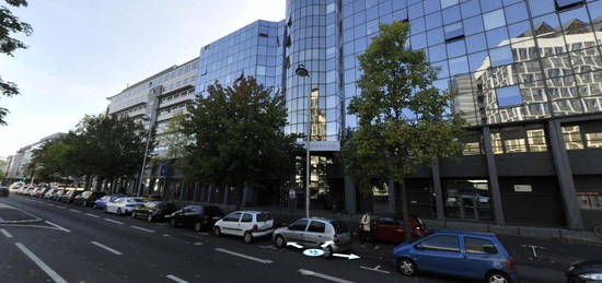 Studio 21 m² centre-ville de Tours proche gare et lycée Descartes