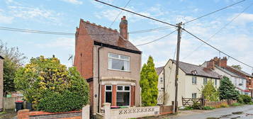 3 bed detached house for sale