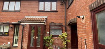 2 bedroom terraced house to rent