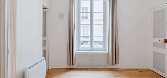 Appartement Paris 2-3 pièces 52 m² - Arts et métiers