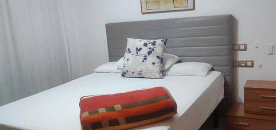 Apartamento de alquiler en Avenida Arroyo Hondo, 30, Montealto - Monterrey