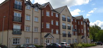 Flat to rent in The Place, The Valley, Bolton BL1