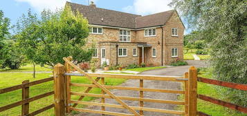 6 bedroom farm house for sale