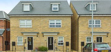 4 bedroom semi-detached house for sale