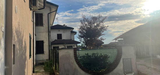 Villa a schiera via Giovanni Gariboldi, Sant'Angelo Lomellina