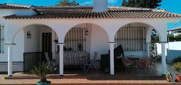 SE VENDE CHALET EN MATALASCAÑAS  - Sect