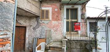 Appartamento su due piani in vendita a Grotte Santo Stefano - Fastello - Roccalvecce
