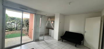 Studio meublé  à louer, 1 pièce, 29 m², Terrasse