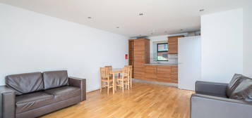 2 bed flat to rent