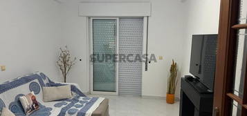 Apartamento T2 na Fuseta com Vistas Deslumbrantes sobre a Ria Formosa!