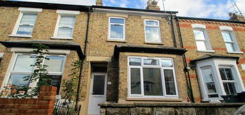 5 bedroom terraced house