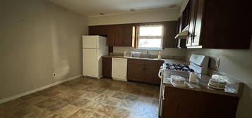 4 Standard Pl APT 2, Bayonne, NJ 07002