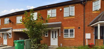 Town house for sale in Edmonstone Crescent, Nottingham NG5