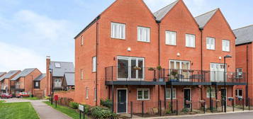 End terrace house to rent in Roman Drive, Winchester SO22