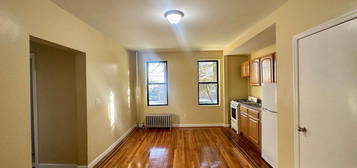 64-05 53rd Dr #A4, Maspeth, NY 11378