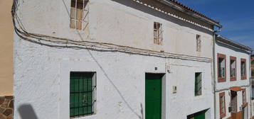 Casa de pueblo en venta en calle el Peral, 8