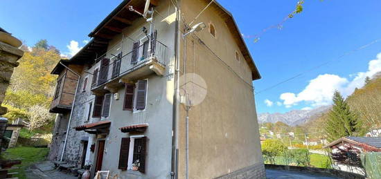 CASA SEMINDIPENDENTE A CAMPIGLIA CERVO