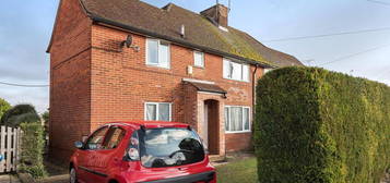 6 bedroom semi-detached house to rent