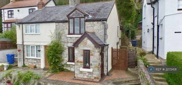 2 bedroom semi-detached house