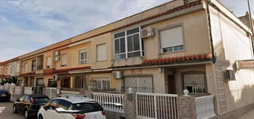 Piso en venta en camino Barrio Peral, 2